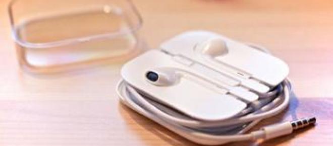 Checking Apple Headphones: Original or Fake