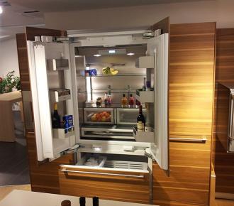 What is the difference between the built-in refrigerator and the usual