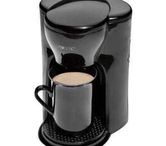 Mini coffee maker prepares a drink anywhere