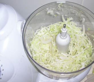 How to choose a harvester for shredding cabbage