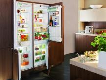 The built-in refrigerator is beautiful and very comfortable.