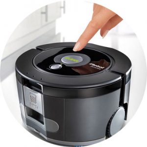 wet robotic vacuum cleaner