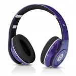 Full-size headphones - the dream of a music lover and a gamer
