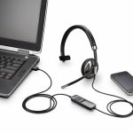 Choosing headphones for a laptop